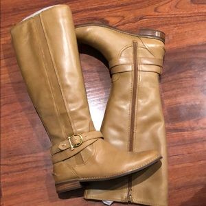 Sperry Top slider leather boots.